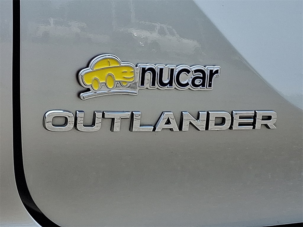 2022 Mitsubishi Outlander SE - Photo 30