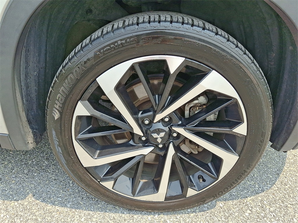 2022 Mitsubishi Outlander SE - Photo 8
