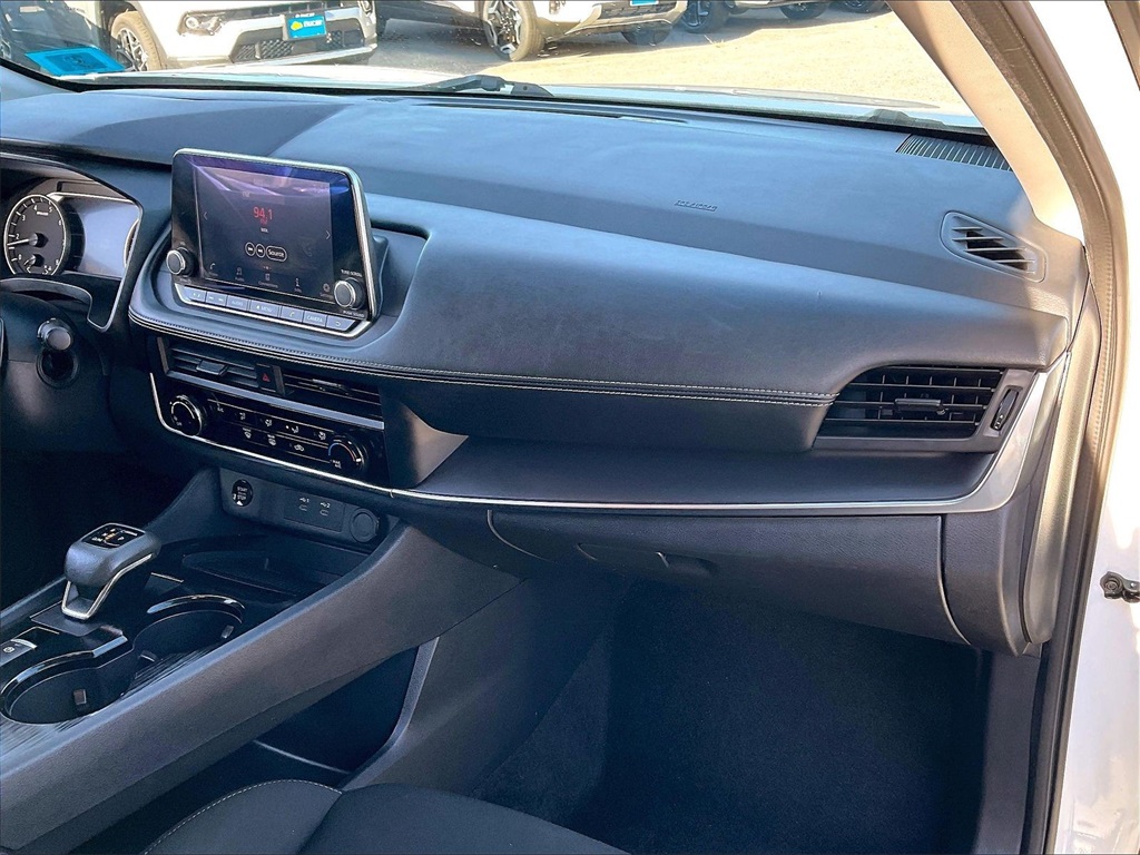 2024 Nissan Rogue S - Photo 12