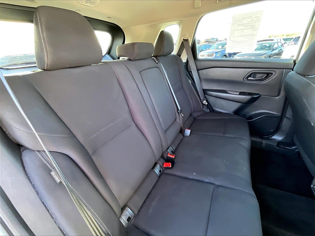 2024 Nissan Rogue S - Photo 15