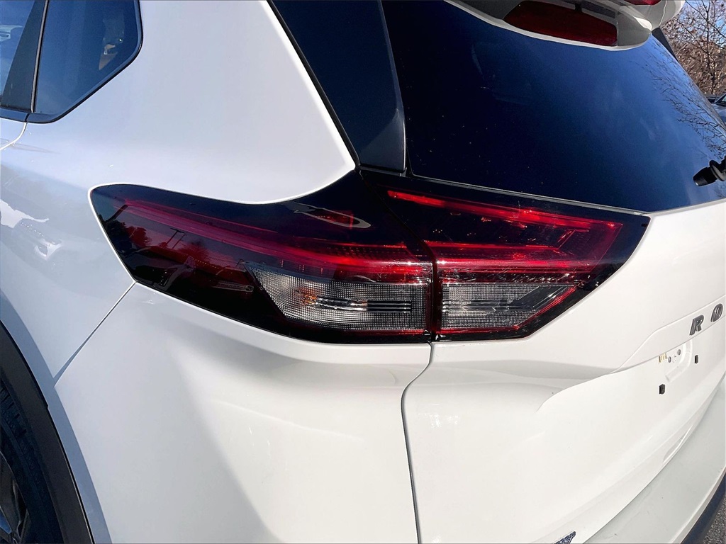 2024 Nissan Rogue S - Photo 28