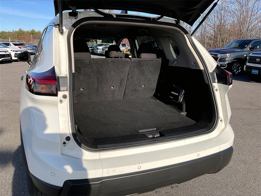 2024 Nissan Rogue S - Photo 32