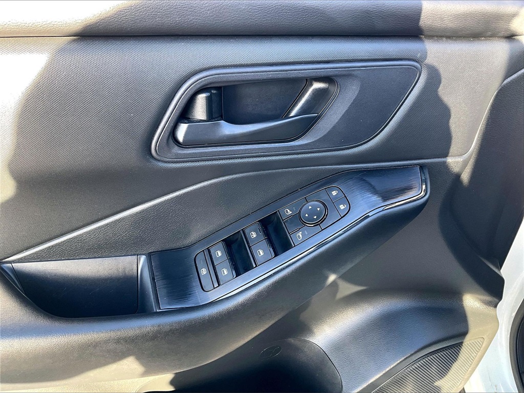 2024 Nissan Rogue S - Photo 34