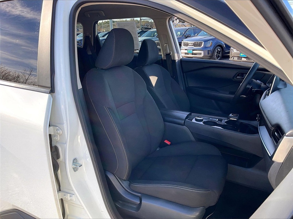 2024 Nissan Rogue S - Photo 10