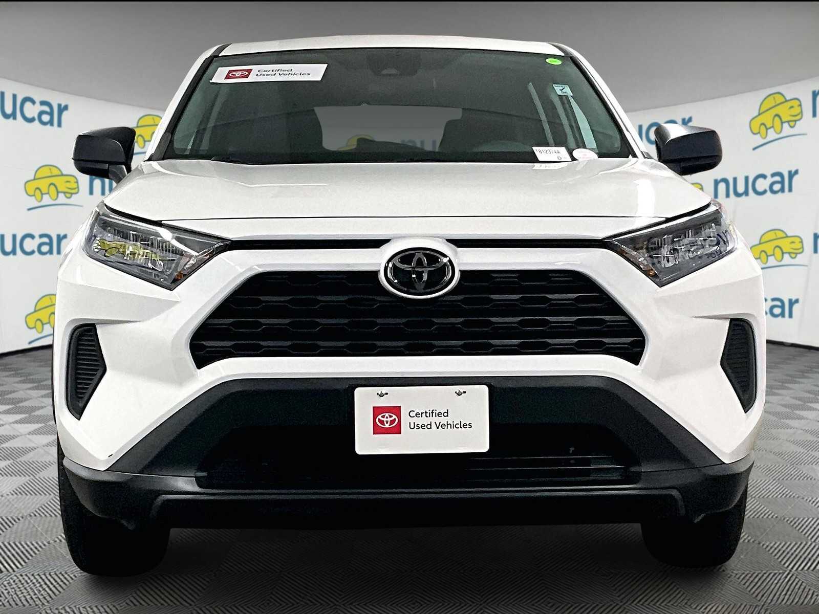 2022 Toyota RAV4 LE - Photo 2