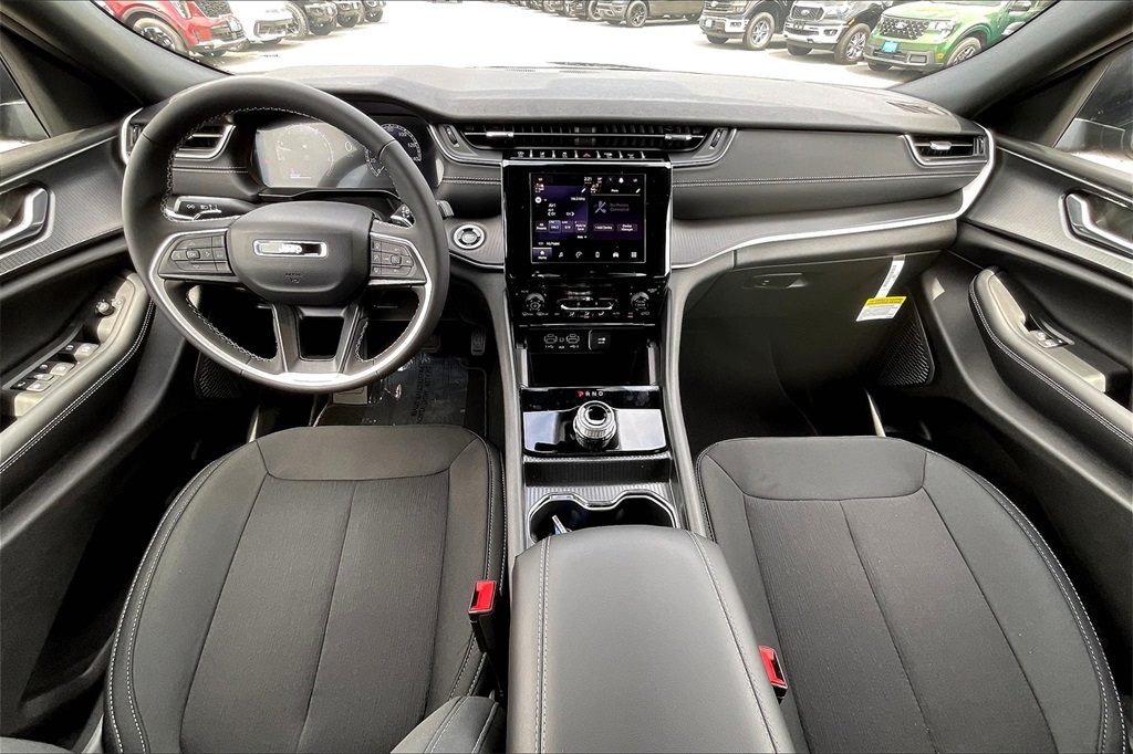 2025 Jeep Grand Cherokee L Laredo - Photo 12
