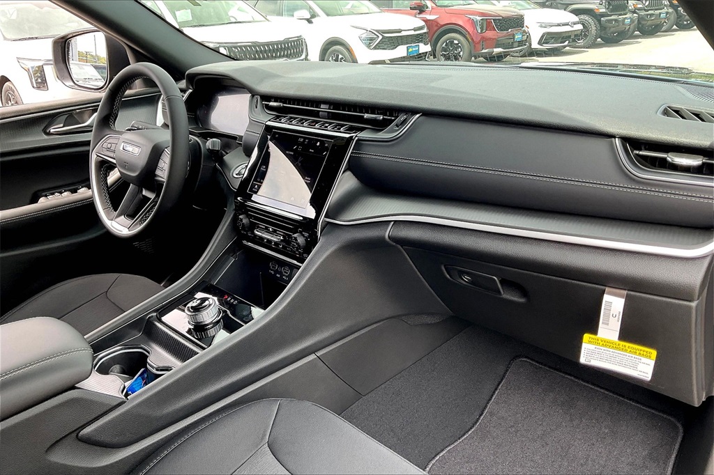 2025 Jeep Grand Cherokee L Laredo - Photo 10