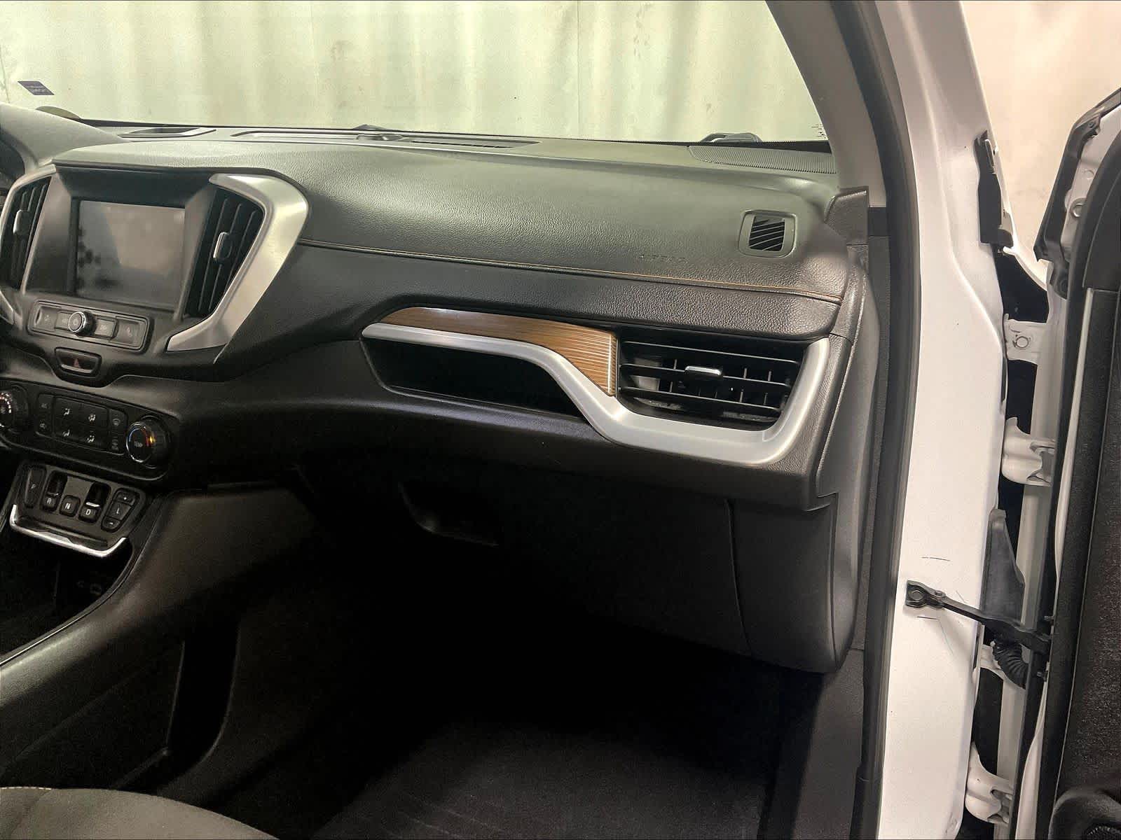 2020 GMC Terrain SLE - Photo 13