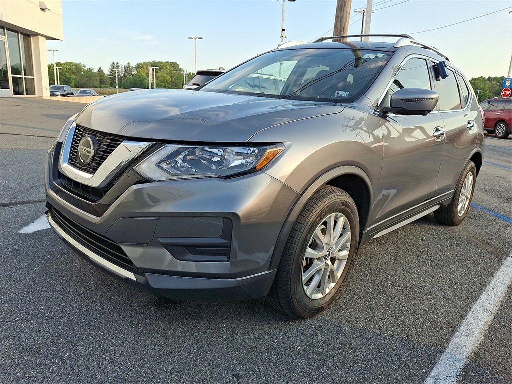2018 Nissan Rogue SV - Photo 3