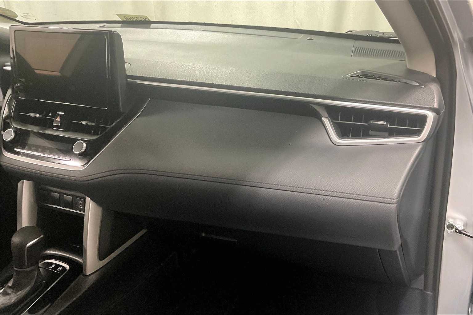 2023 Toyota Corolla Cross LE - Photo 13