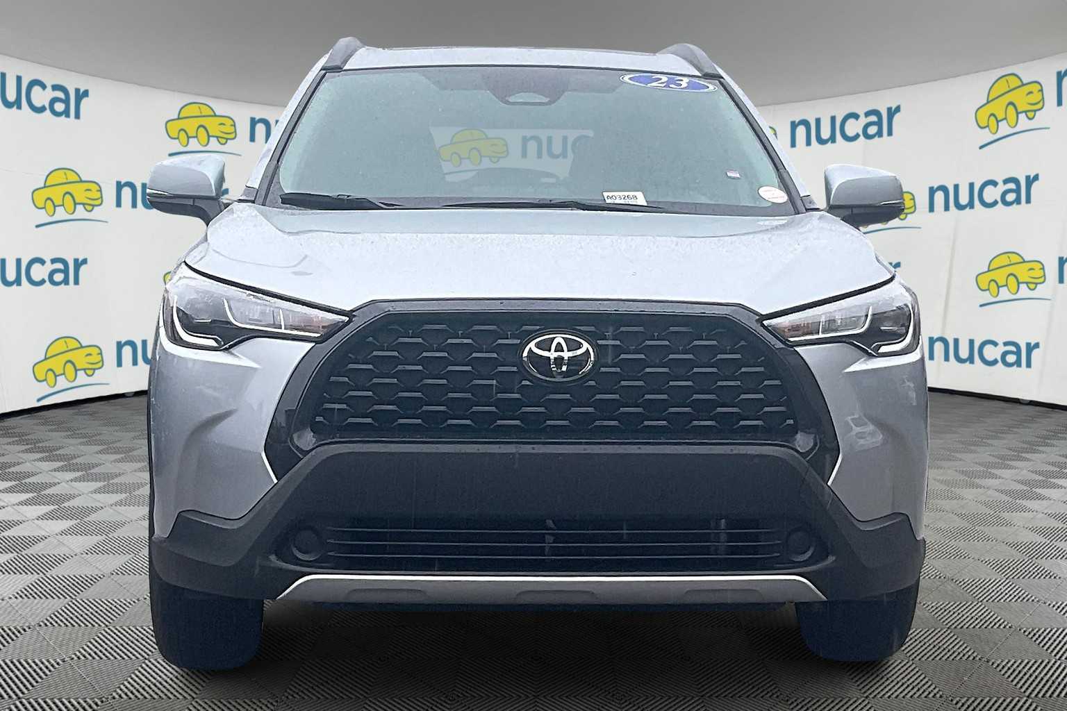2023 Toyota Corolla Cross LE - Photo 2