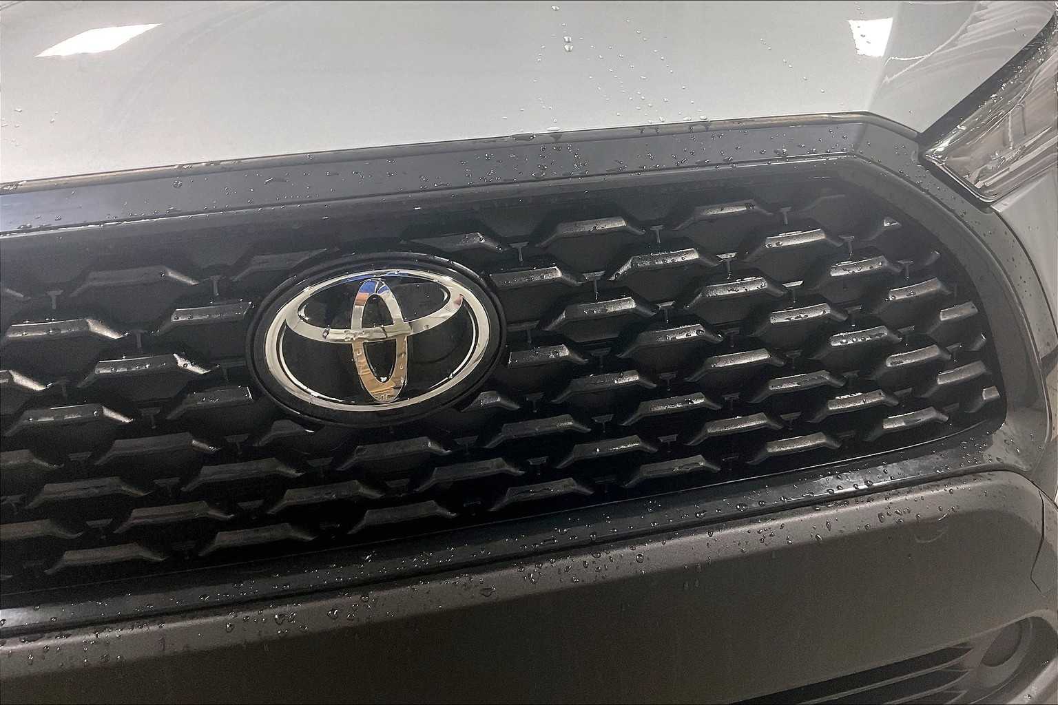 2023 Toyota Corolla Cross LE - Photo 33