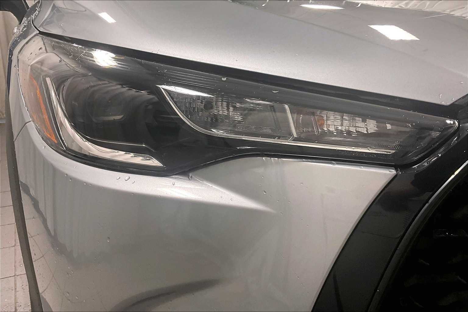 2023 Toyota Corolla Cross LE - Photo 34