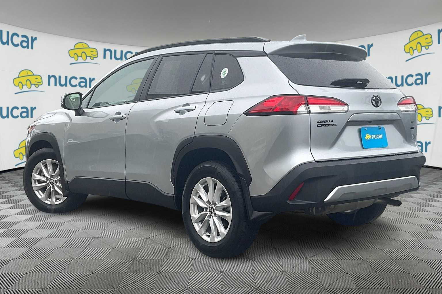 2023 Toyota Corolla Cross LE - Photo 4