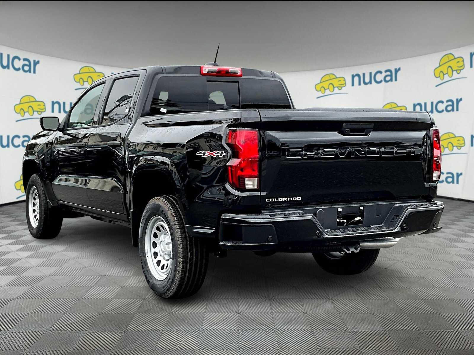 2026 Chevrolet Colorado 4WD Work Truck - Photo 5