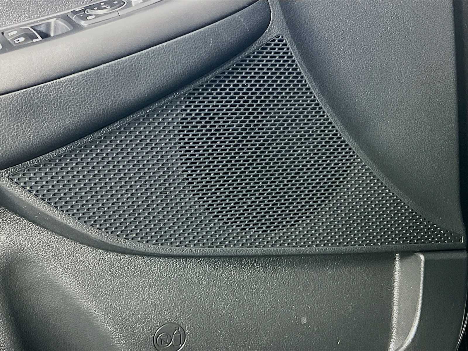 2022 Hyundai Sonata SE - Photo 18