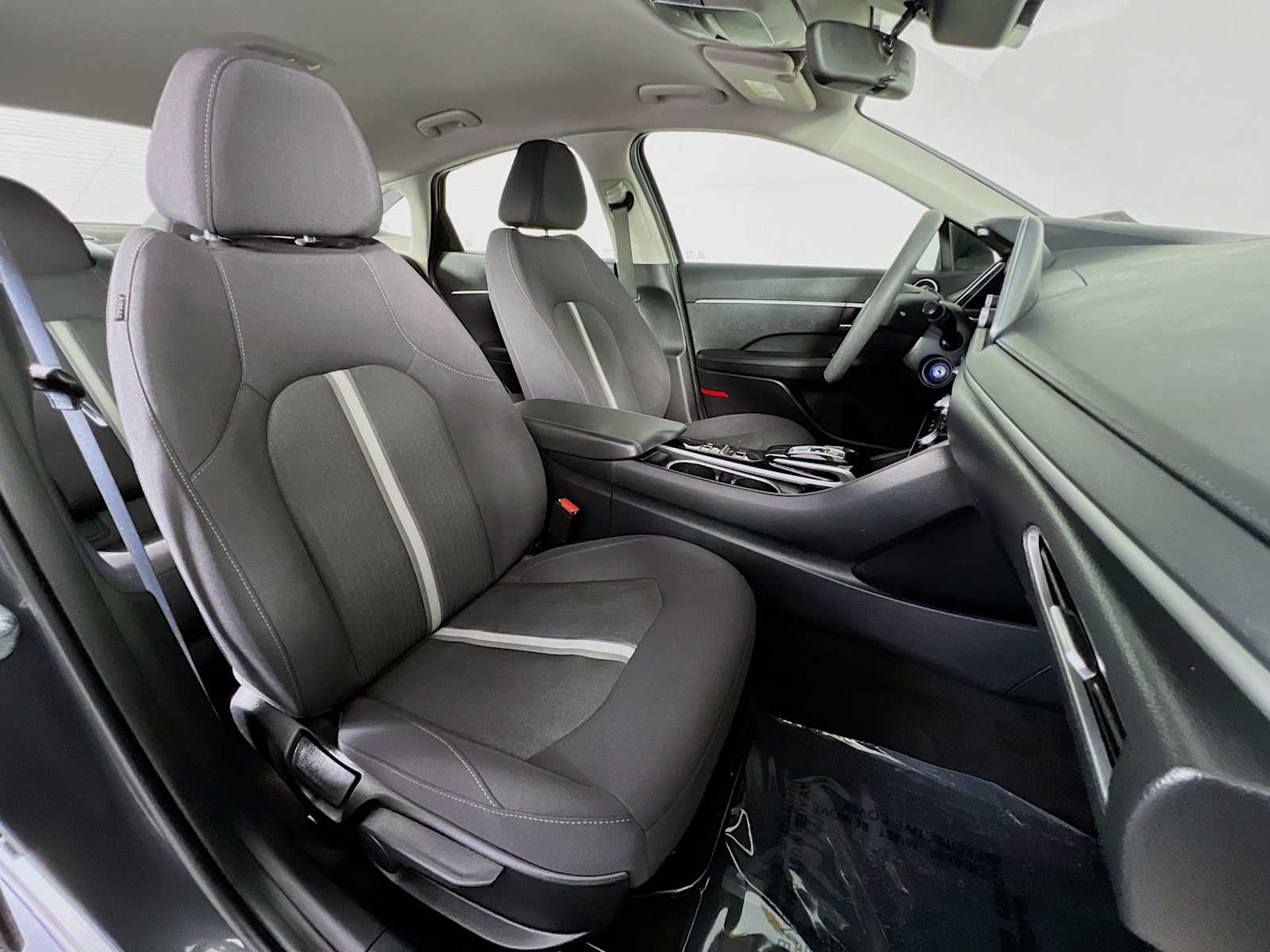 2022 Hyundai Sonata SE - Photo 26