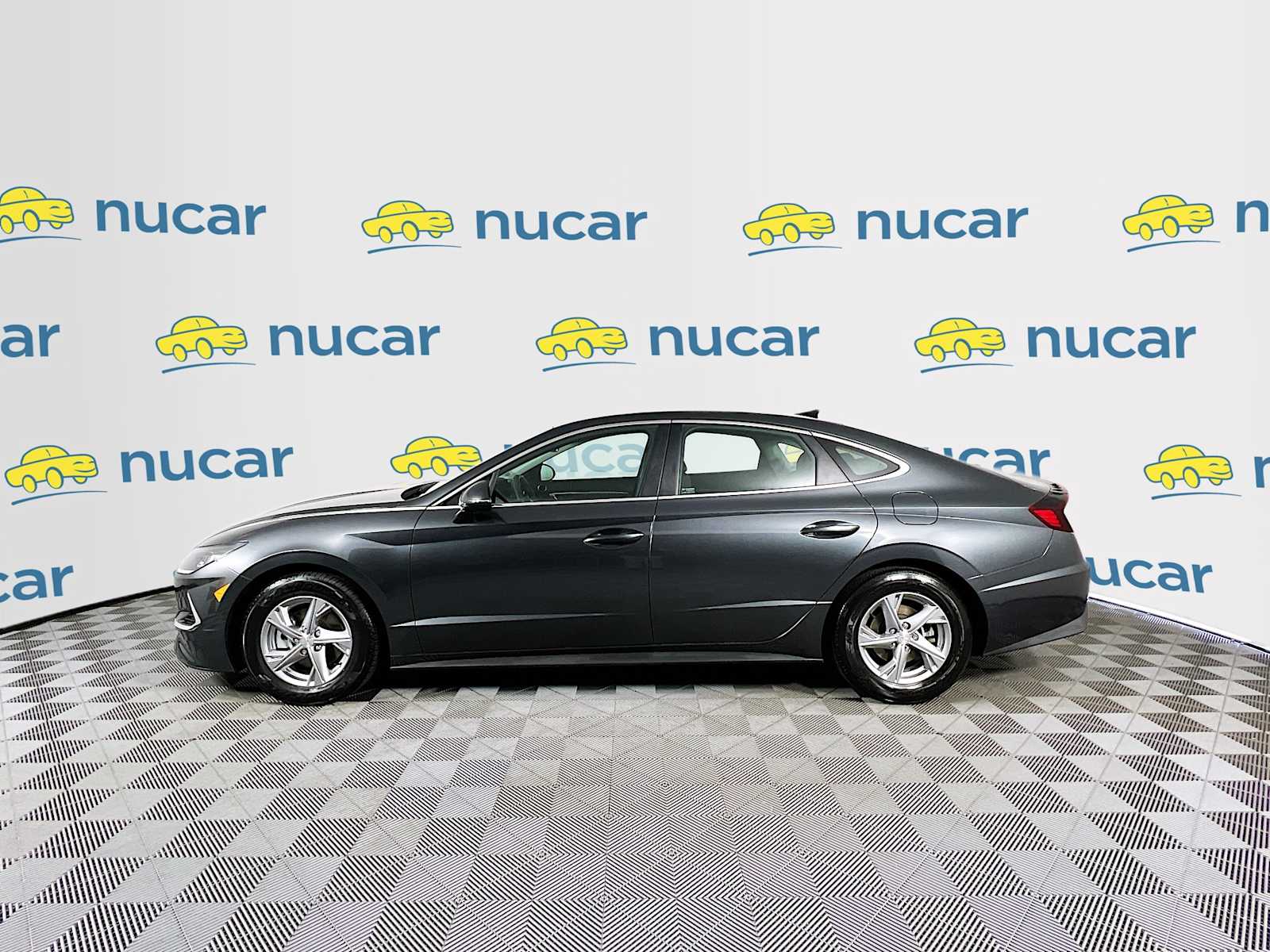 2022 Hyundai Sonata SE - Photo 4