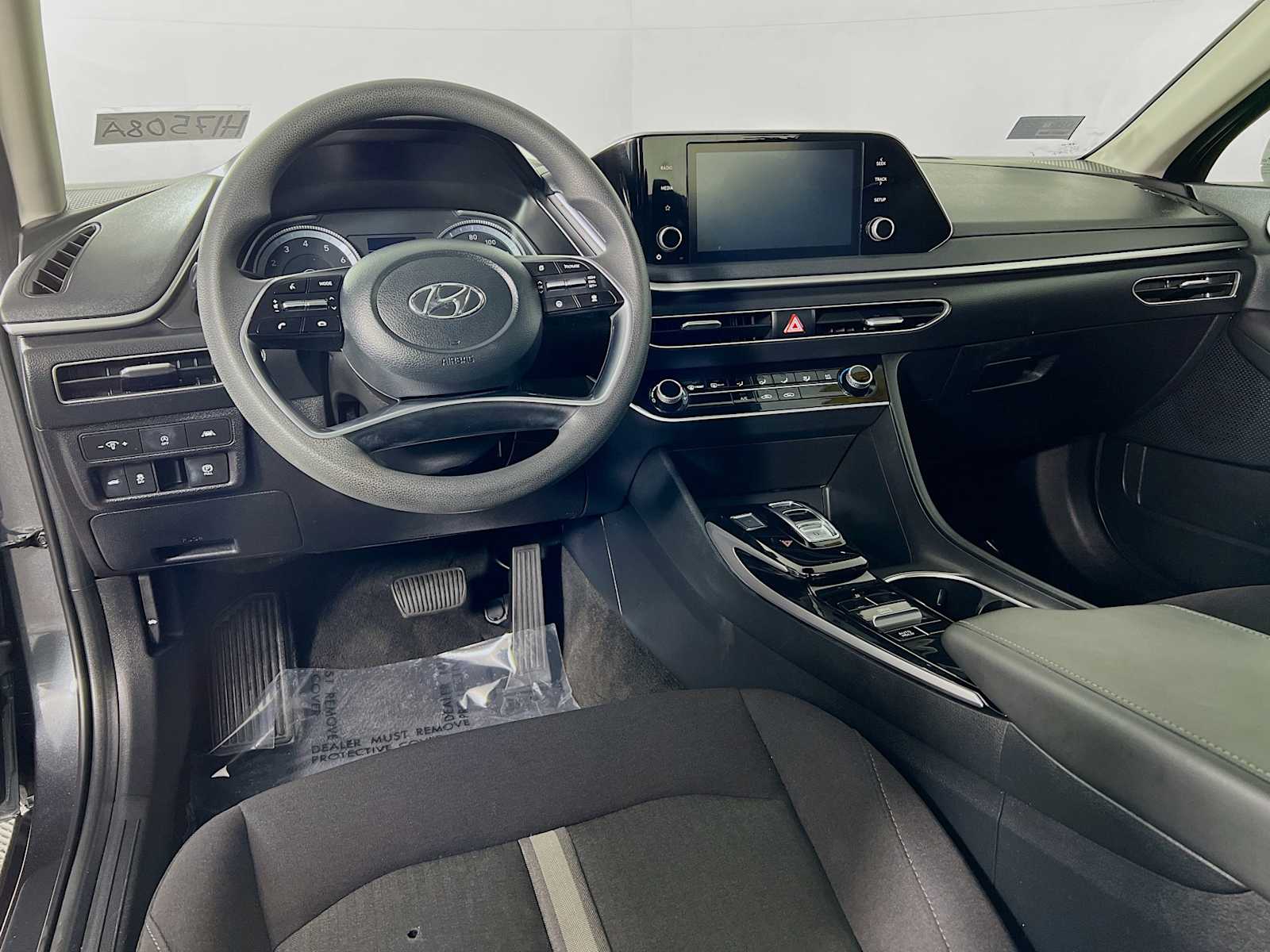 2022 Hyundai Sonata SE - Photo 9