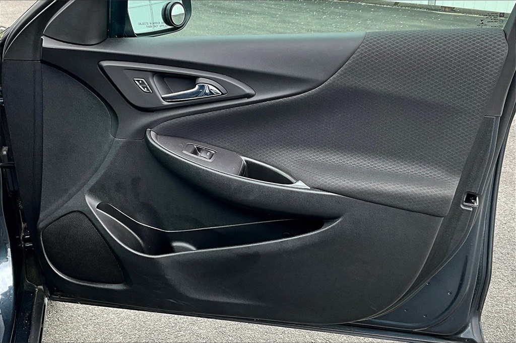 2021 Chevrolet Malibu LS - Photo 12