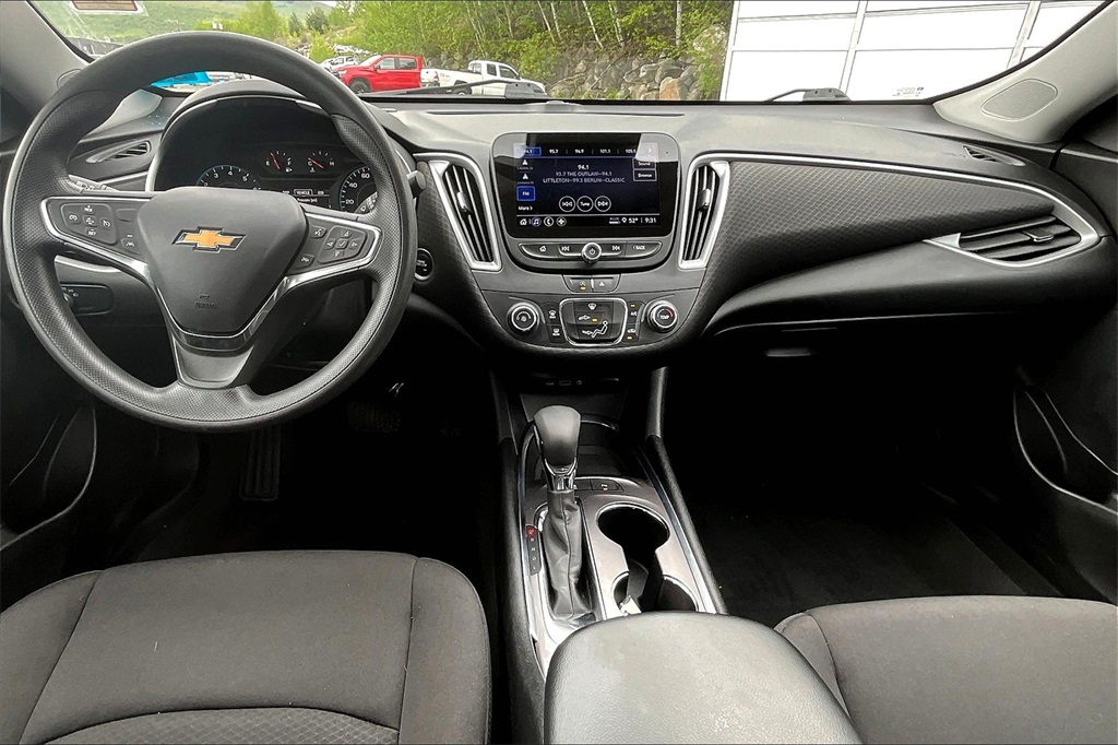 2021 Chevrolet Malibu LS - Photo 21