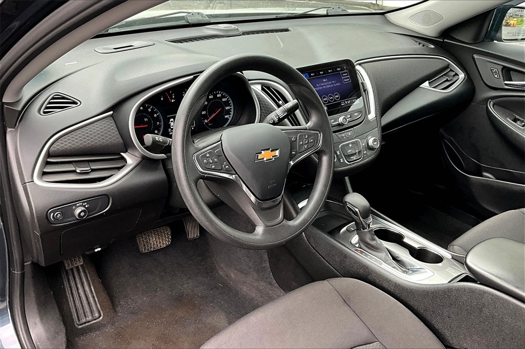 2021 Chevrolet Malibu LS - Photo 8