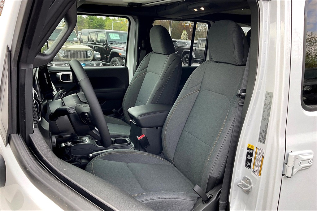 2025 Jeep Wrangler Sport S - Photo 11
