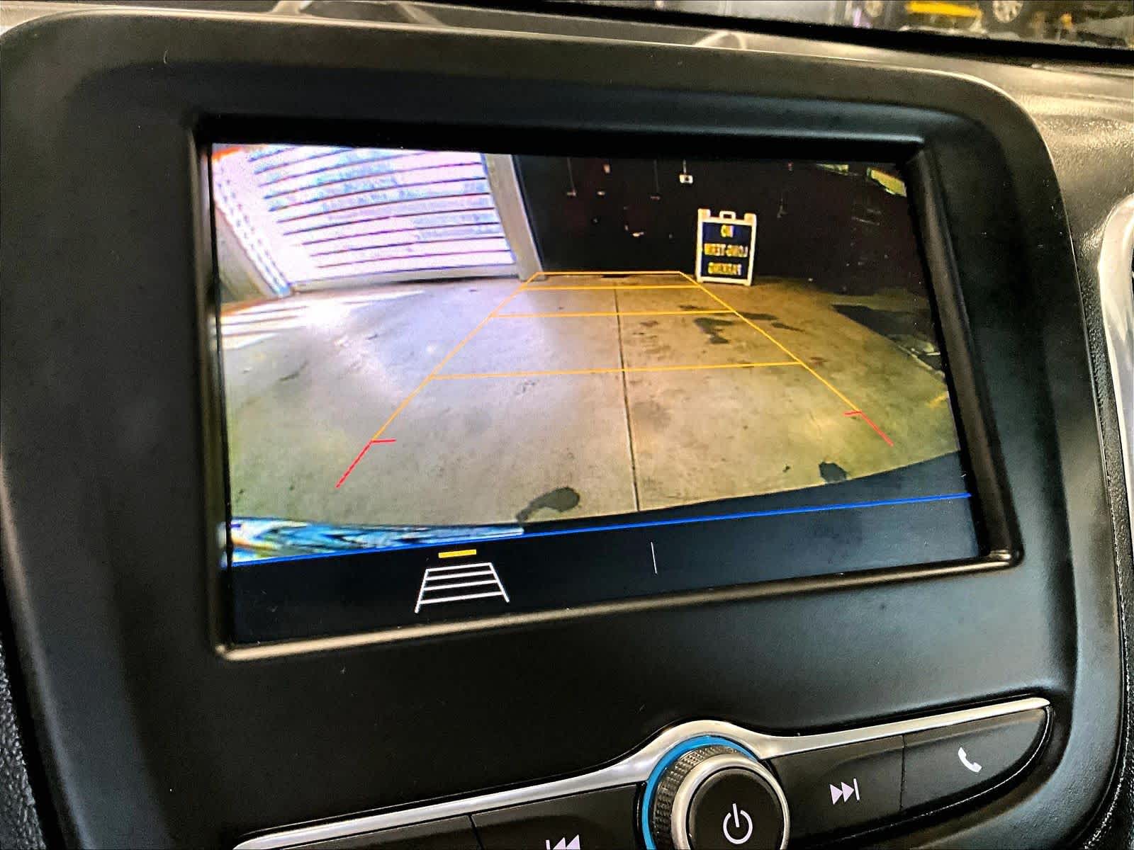 2020 Chevrolet Equinox LS - Photo 20