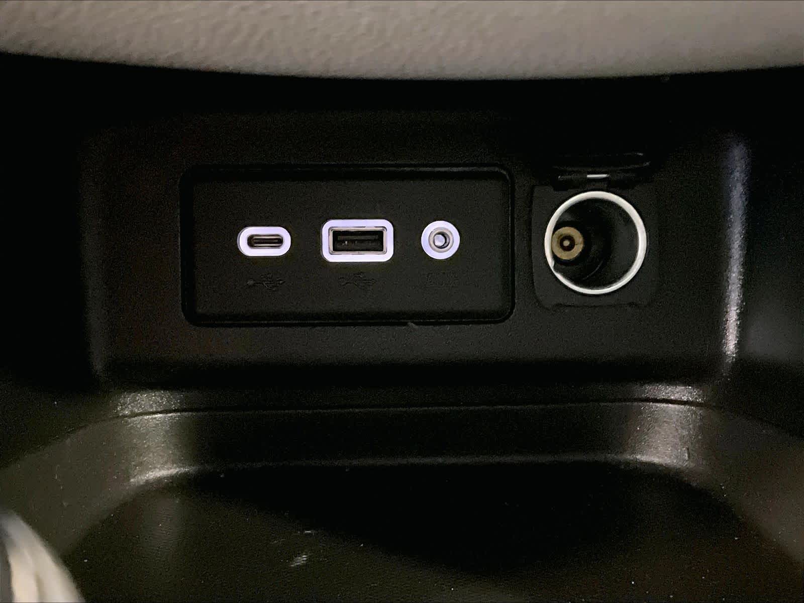 2020 Chevrolet Equinox LS - Photo 27