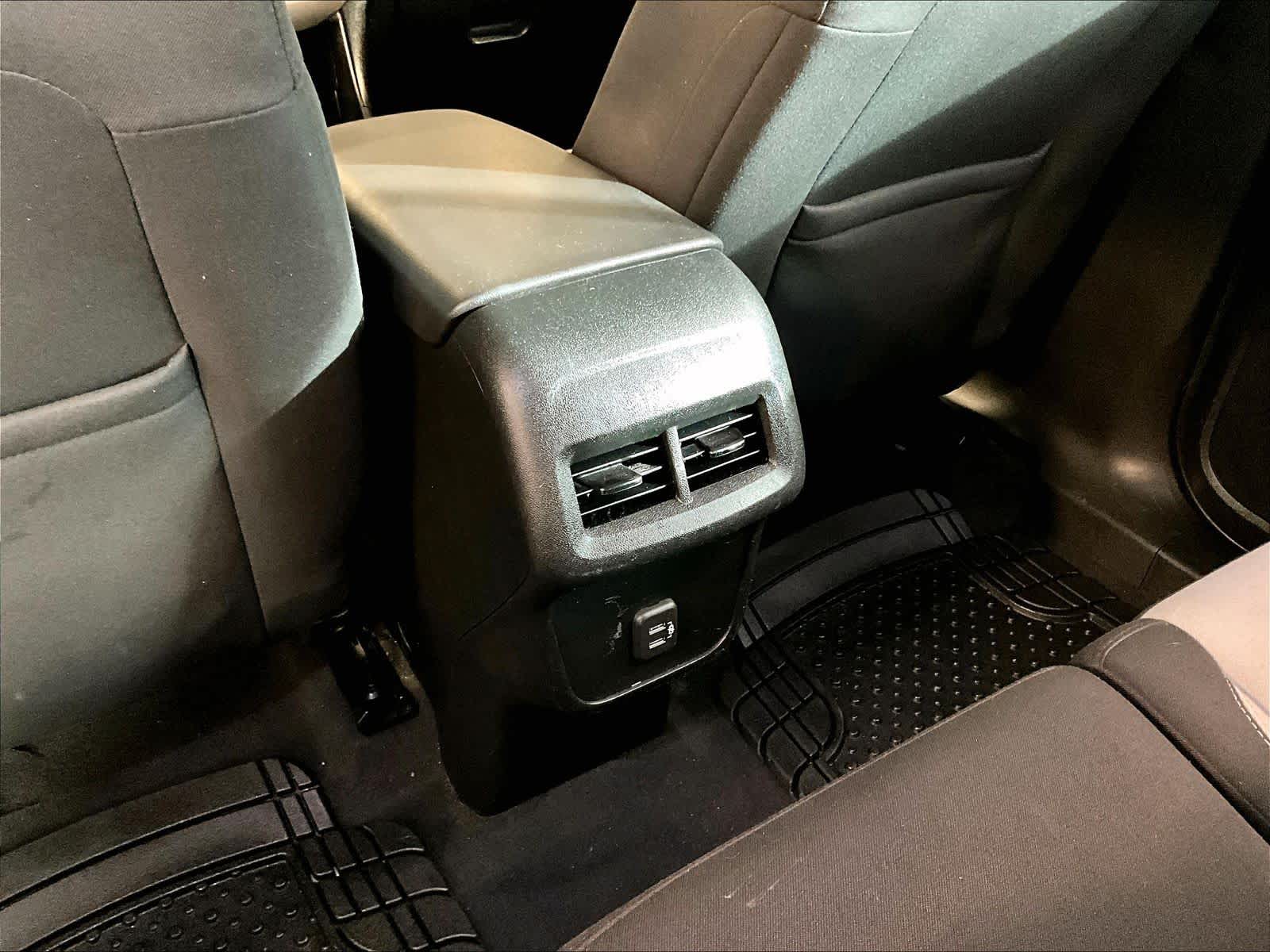 2020 Chevrolet Equinox LS - Photo 29