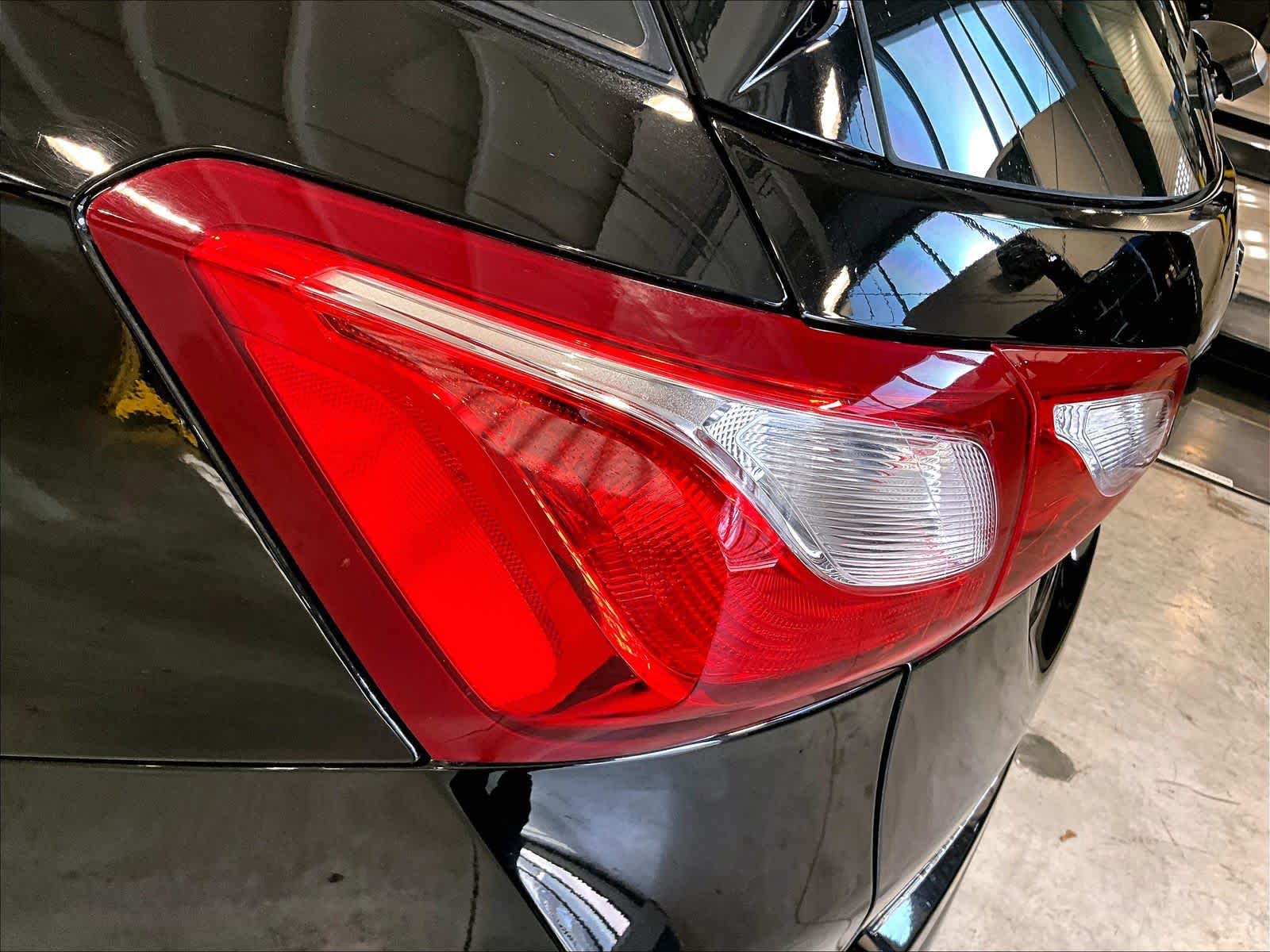 2020 Chevrolet Equinox LS - Photo 35