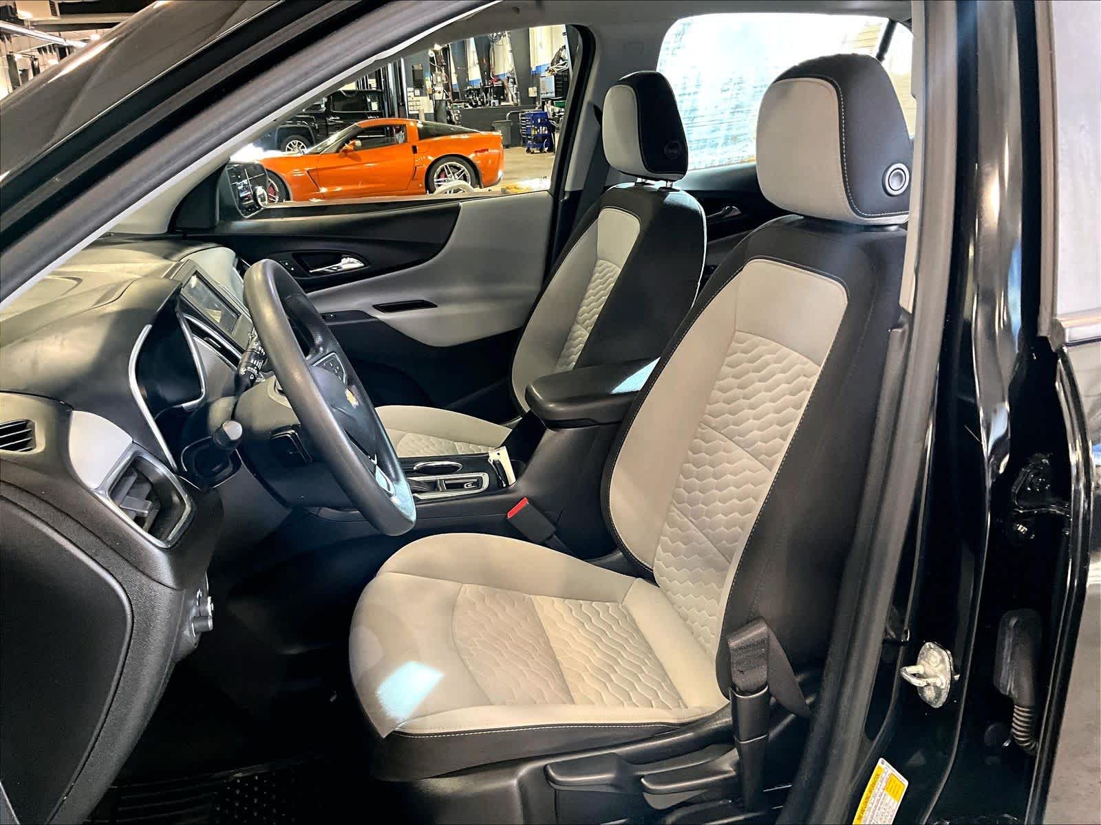 2020 Chevrolet Equinox LS - Photo 10