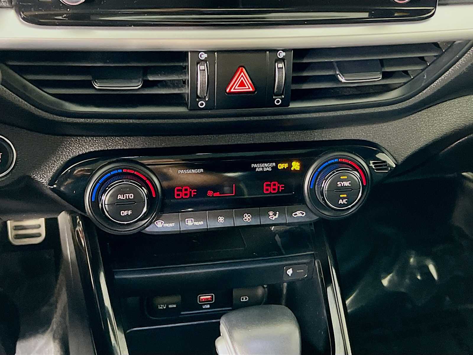 2023 Kia Forte GT-Line - Photo 15