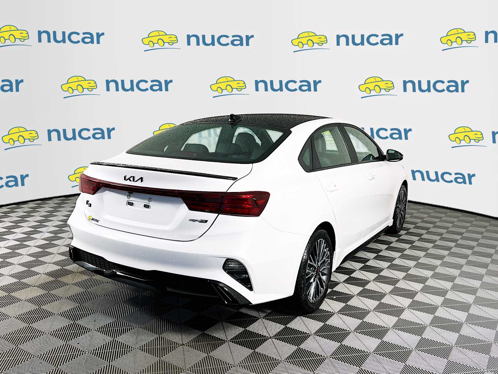 2023 Kia Forte GT-Line - Photo 7