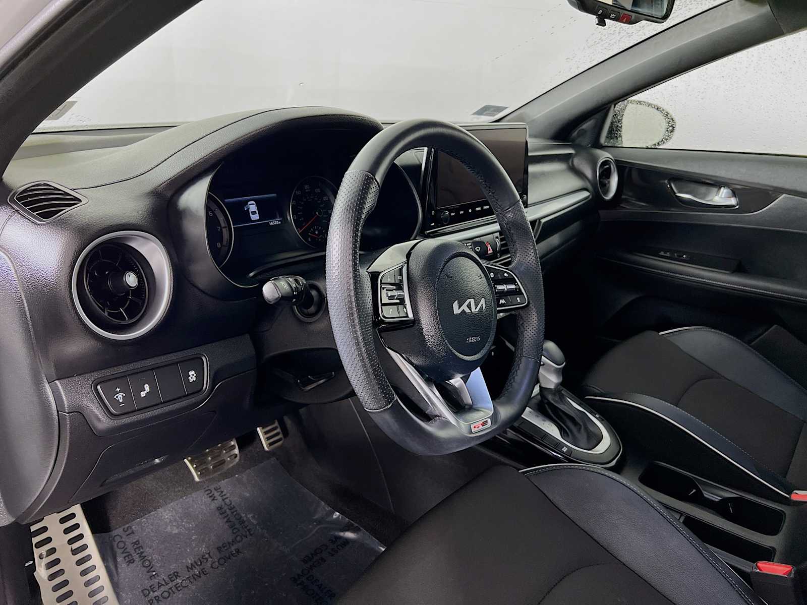 2023 Kia Forte GT-Line - Photo 9