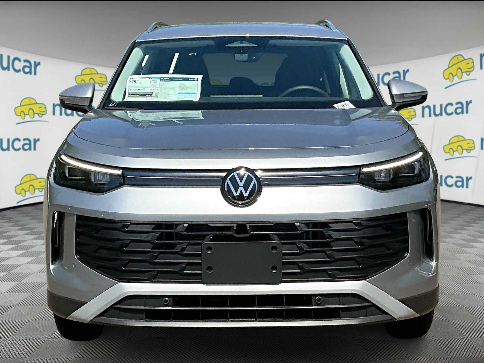 2025 Volkswagen Tiguan SE - Photo 3