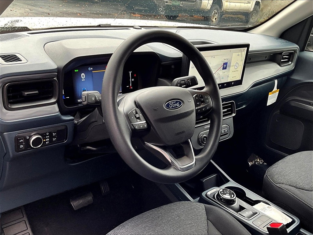 2025 Ford Maverick XL - Photo 7