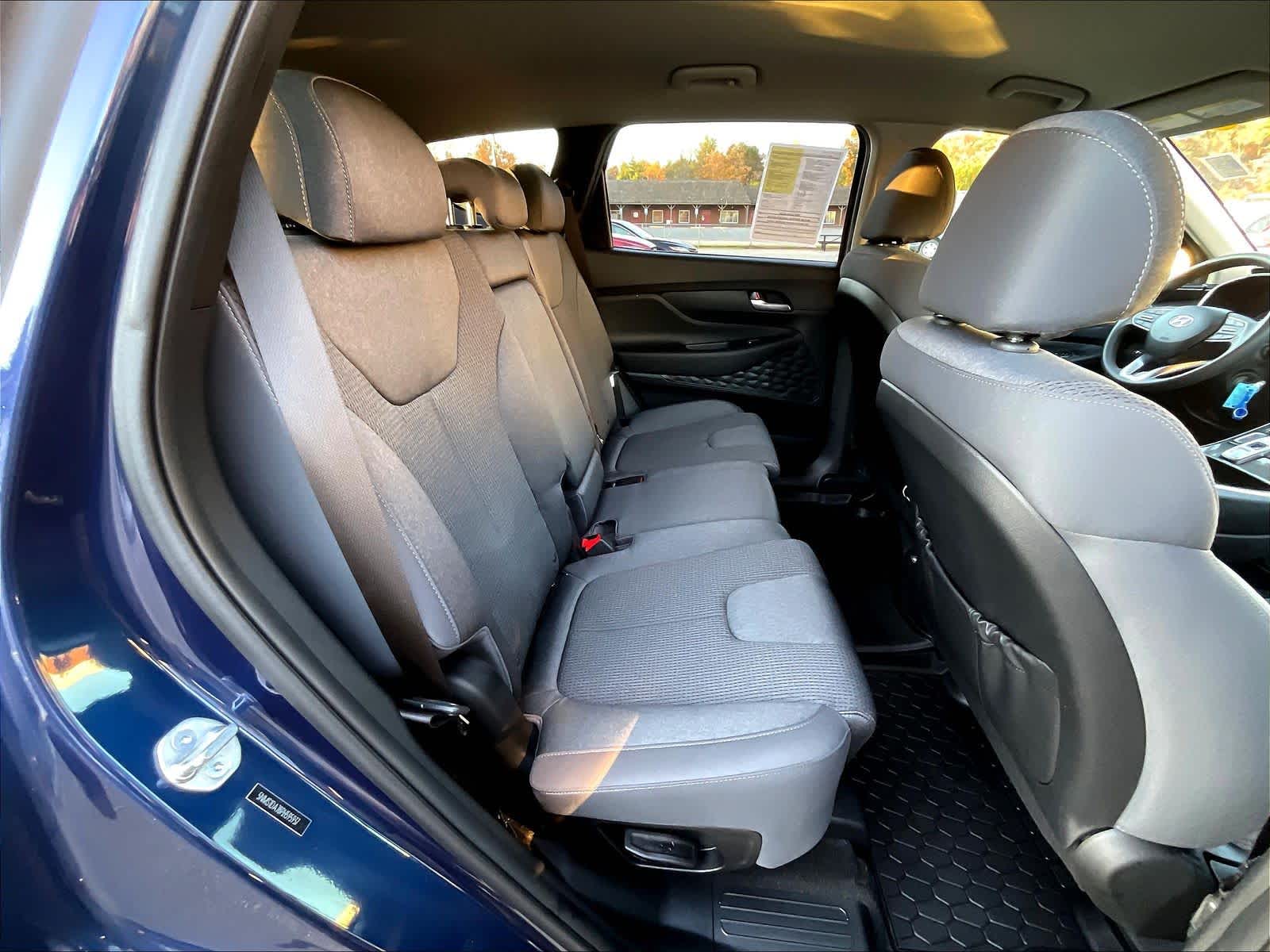 2023 Hyundai Santa Fe SE - Photo 16