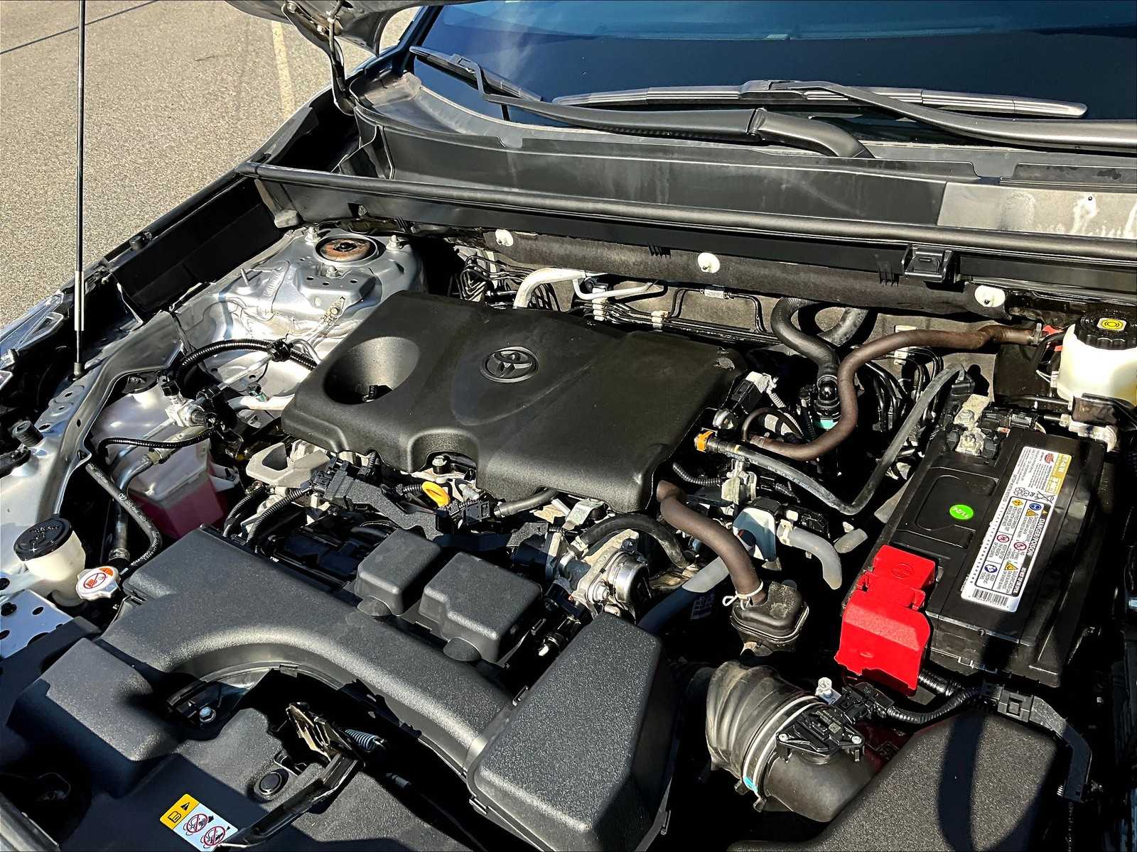 2024 Toyota RAV4 LE - Photo 35
