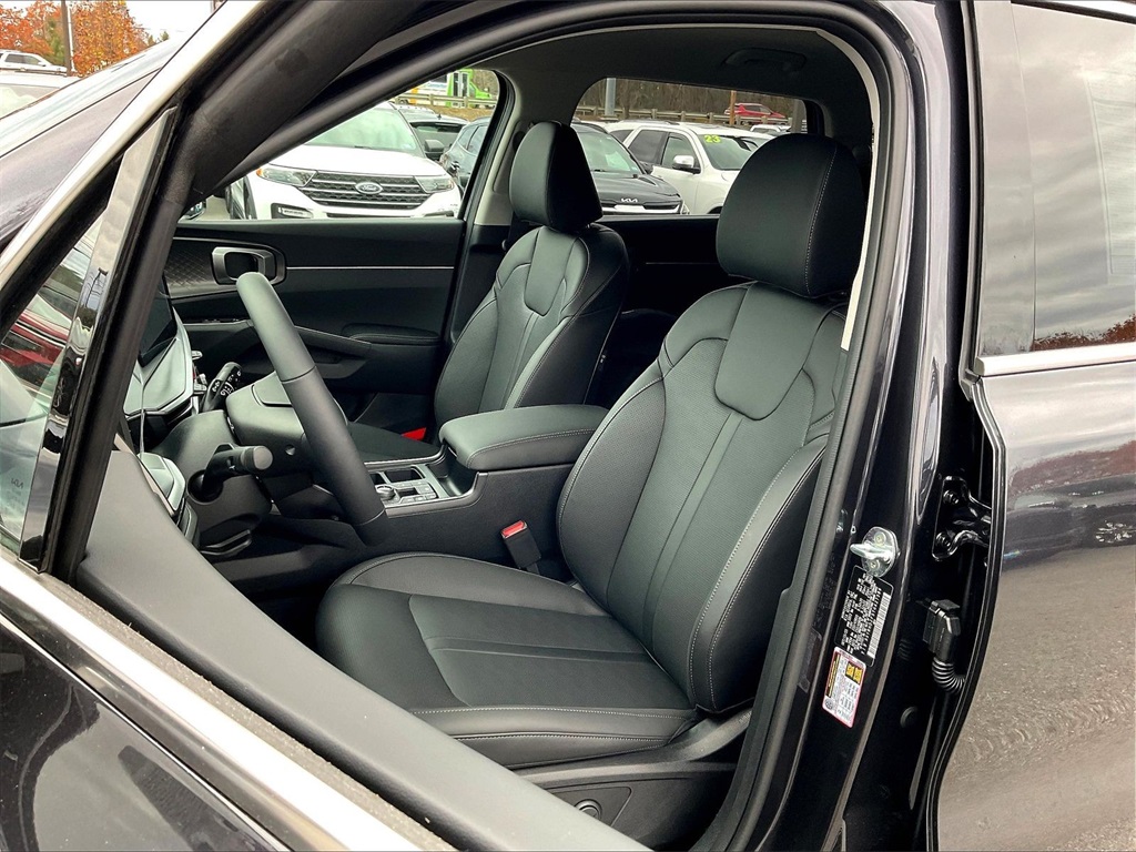 2026 Kia Sorento EX - Photo 11