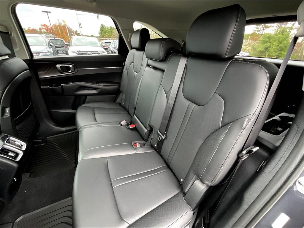 2026 Kia Sorento EX - Photo 15