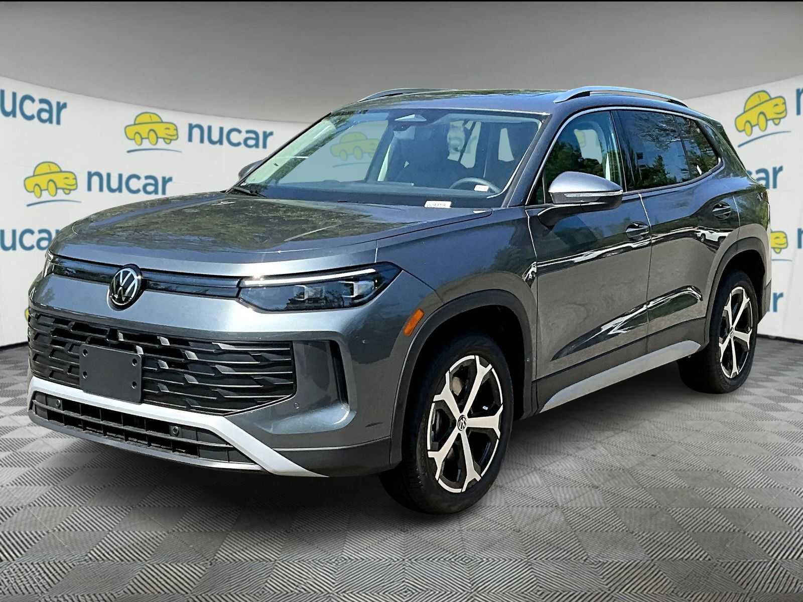 2025 Volkswagen Tiguan SE - Photo 4