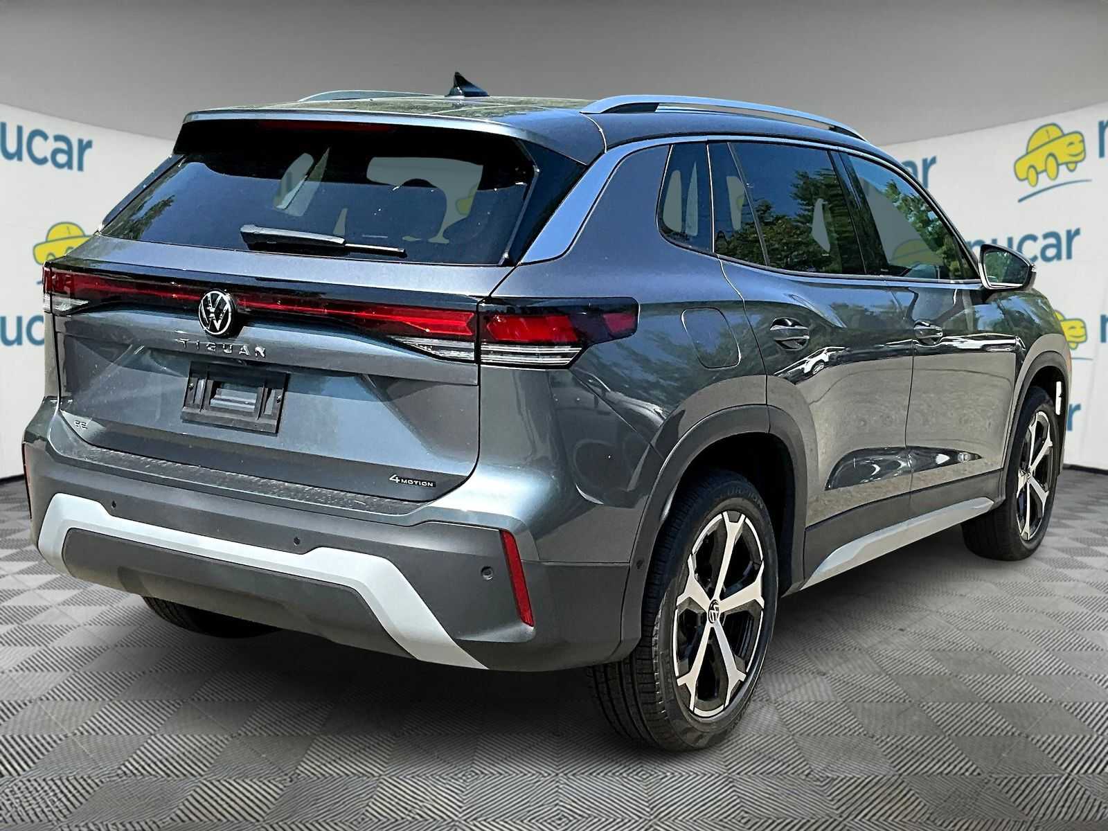 2025 Volkswagen Tiguan SE - Photo 7