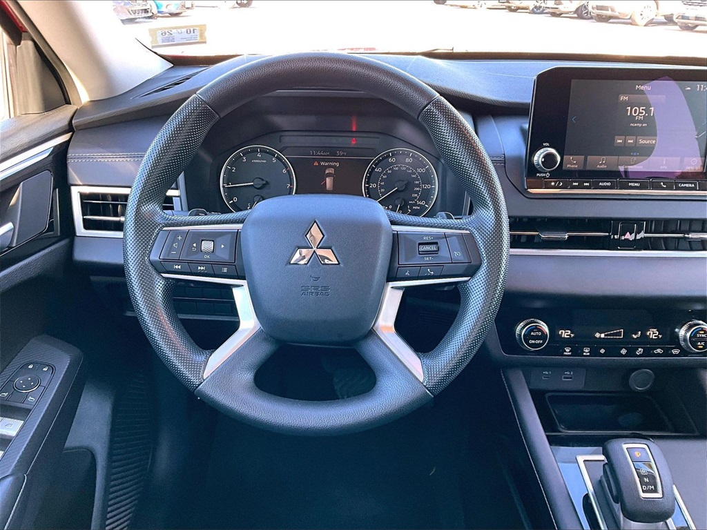 2024 Mitsubishi Outlander ES - Photo 18