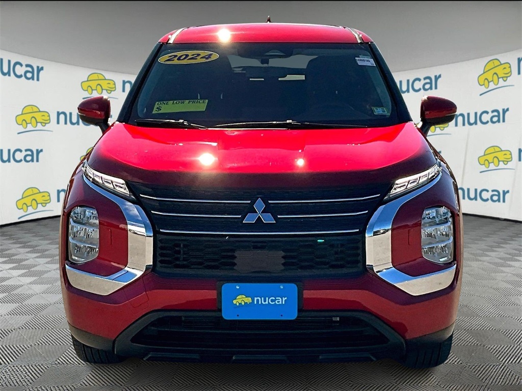 2024 Mitsubishi Outlander ES - Photo 2