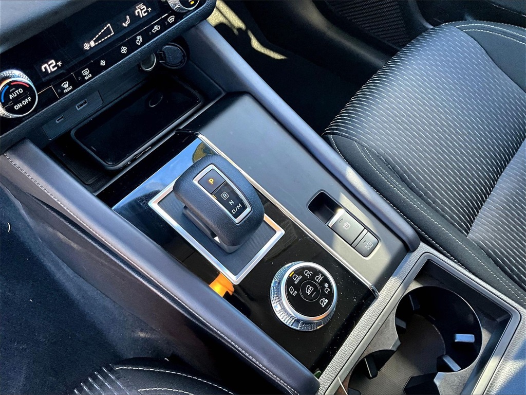 2024 Mitsubishi Outlander ES - Photo 21