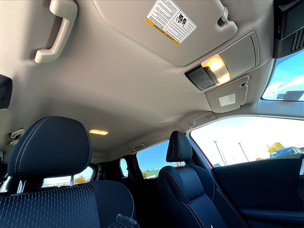 2024 Mitsubishi Outlander ES - Photo 23