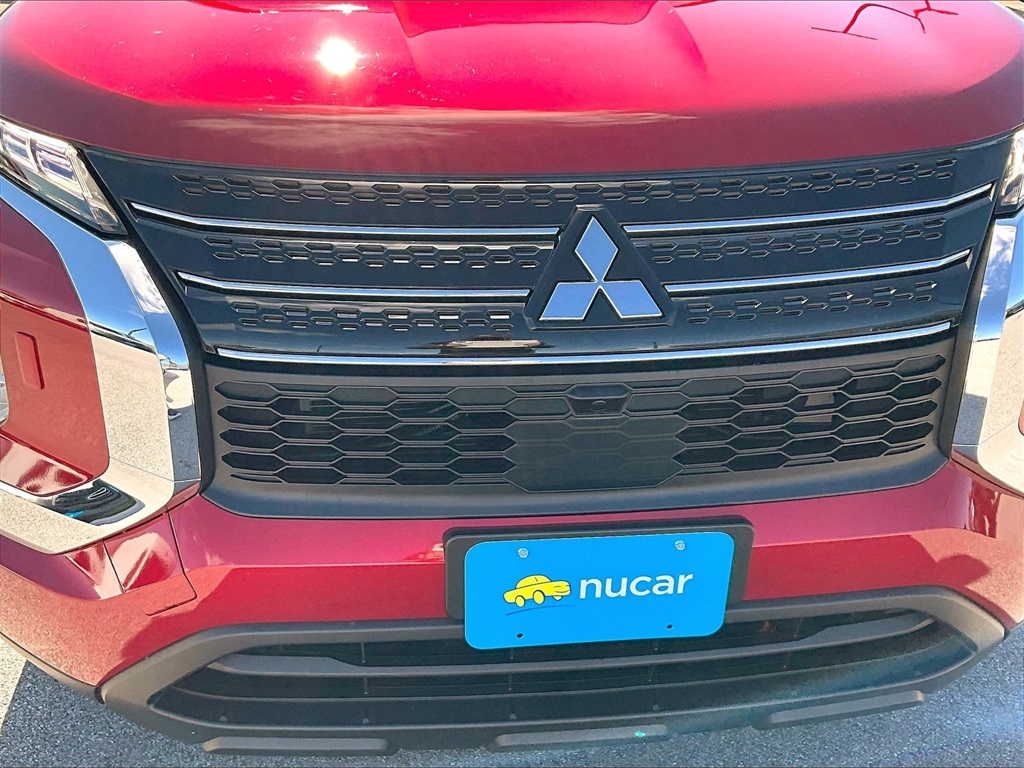 2024 Mitsubishi Outlander ES - Photo 31