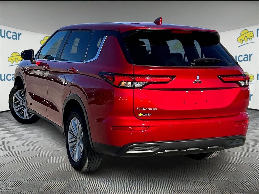 2024 Mitsubishi Outlander ES - Photo 4