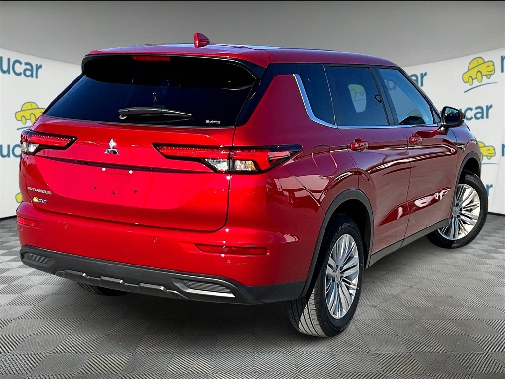 2024 Mitsubishi Outlander ES - Photo 6